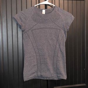 ivivva grey top